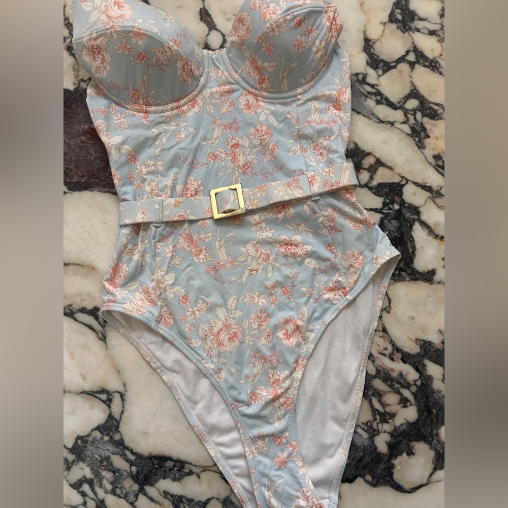 WeWoreWhat Danielle One Piece Swimwear